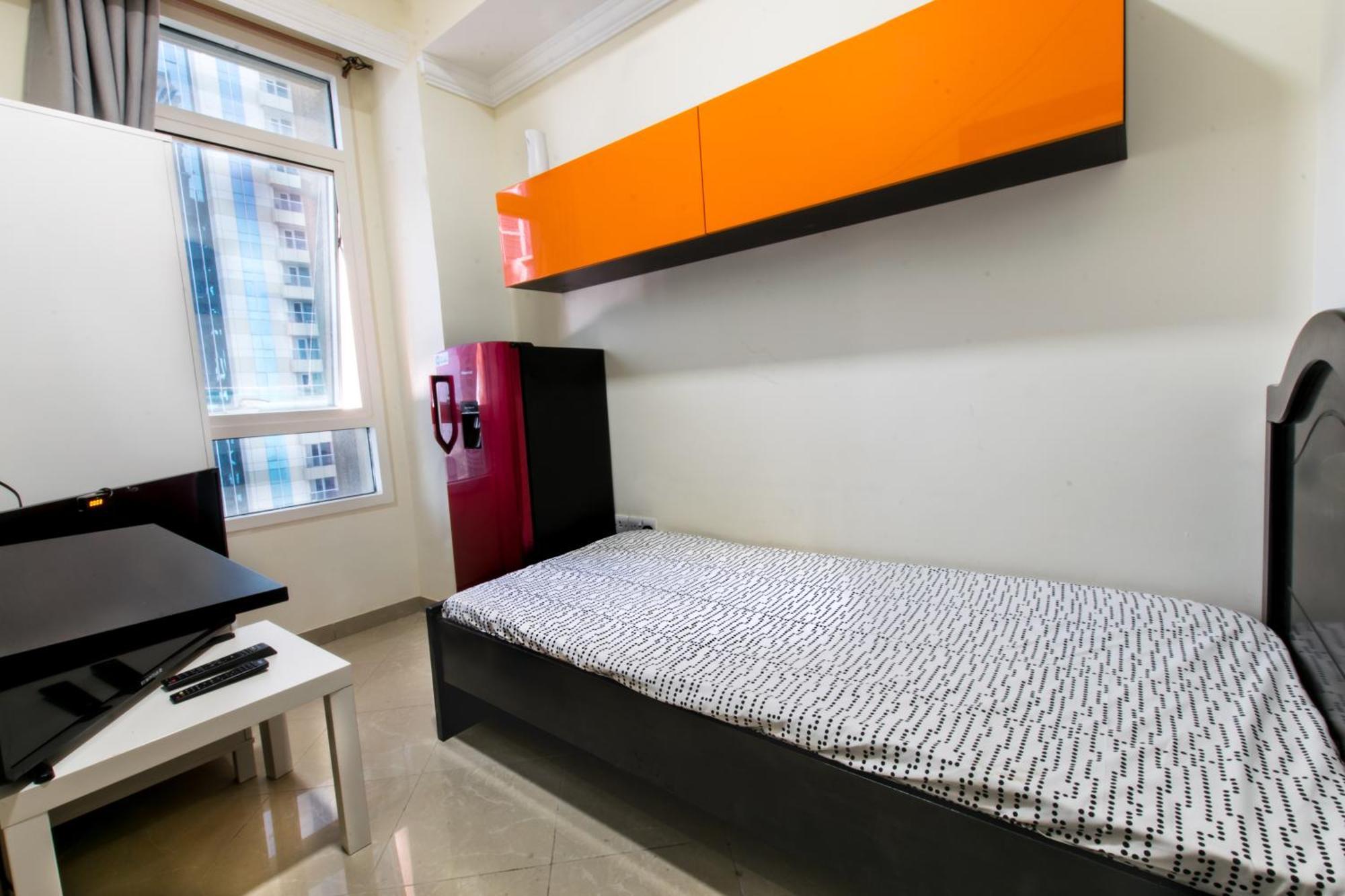 Nice Single Rooms For "Girls" Only In Dubai, Marina Exterior foto