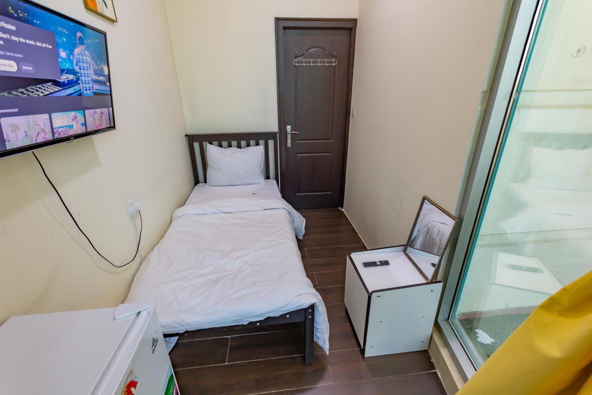 Nice Single Rooms For "Girls" Only In Dubai, Marina Exterior foto