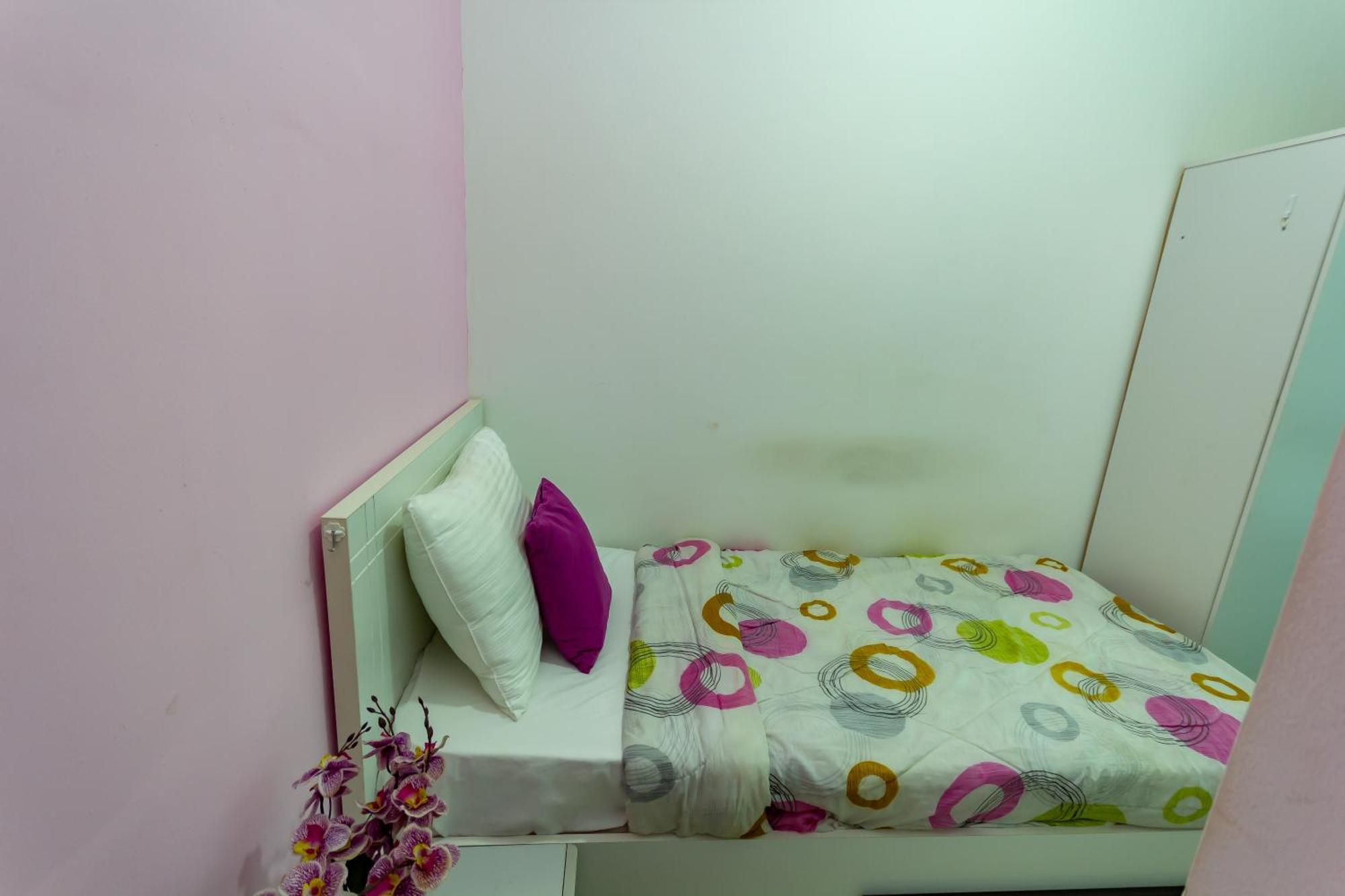 Nice Single Rooms For "Girls" Only In Dubai, Marina Exterior foto