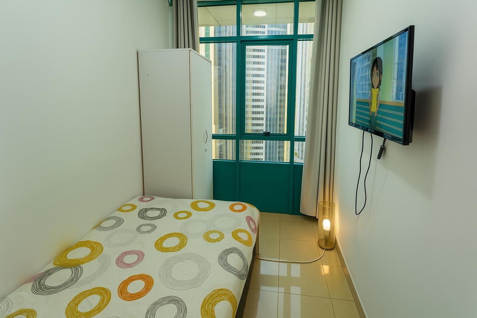Nice Single Rooms For "Girls" Only In Dubai, Marina Exterior foto