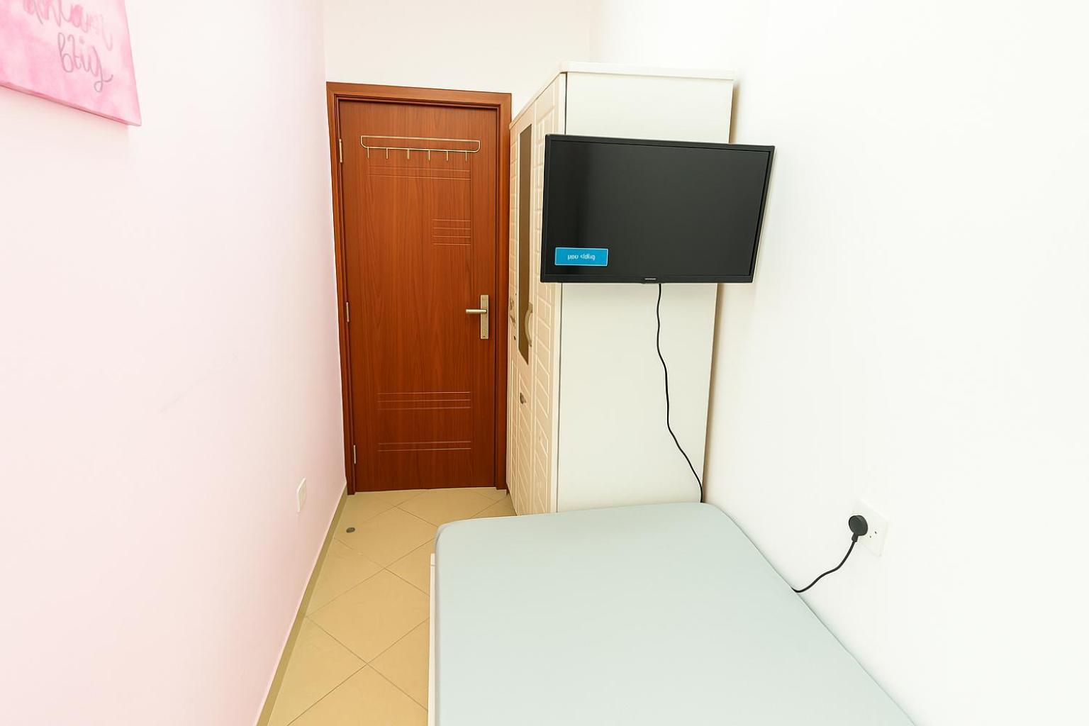 Nice Single Rooms For "Girls" Only In Dubai, Marina Exterior foto