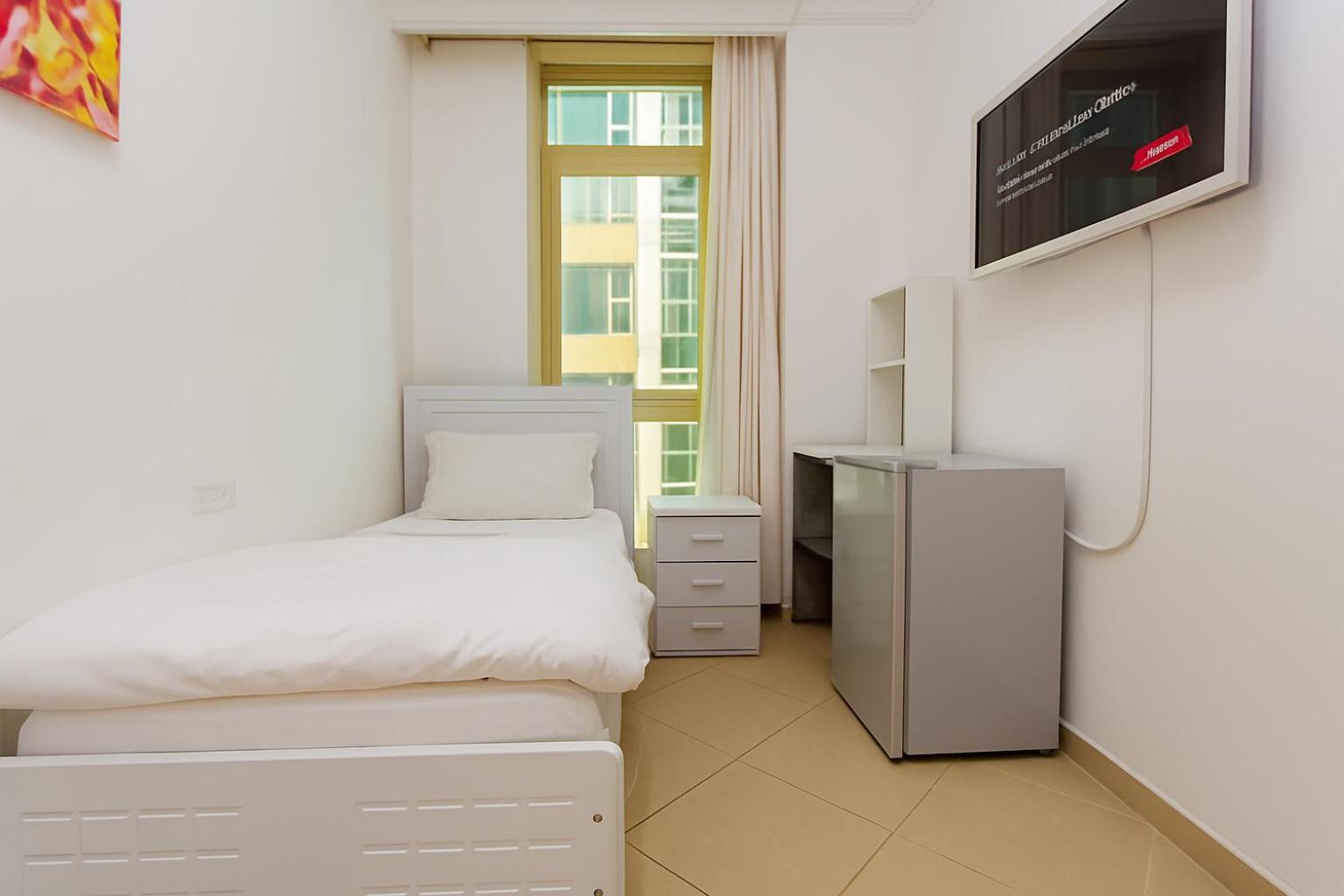 Nice Single Rooms For "Girls" Only In Dubai, Marina Exterior foto