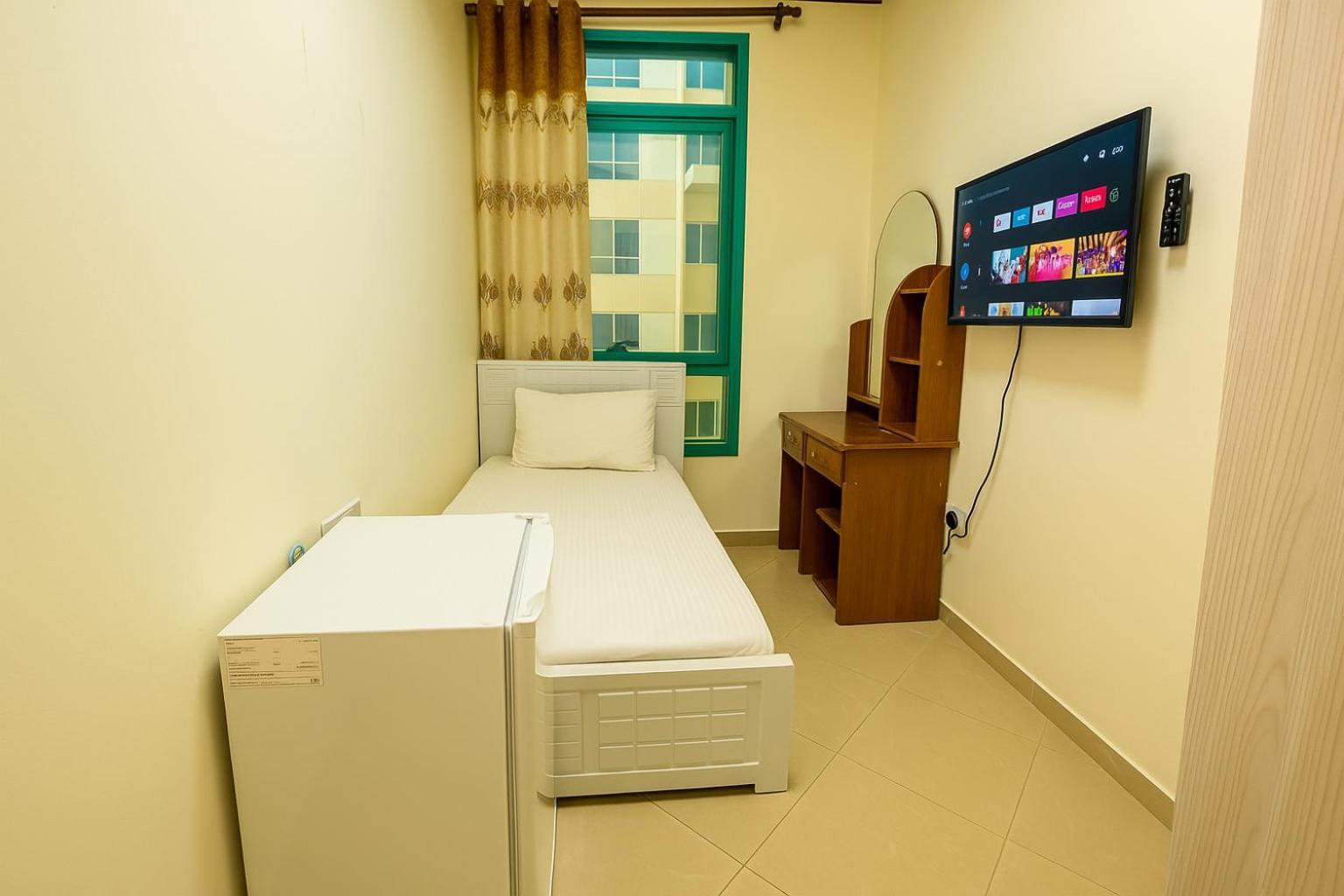 Nice Single Rooms For "Girls" Only In Dubai, Marina Exterior foto