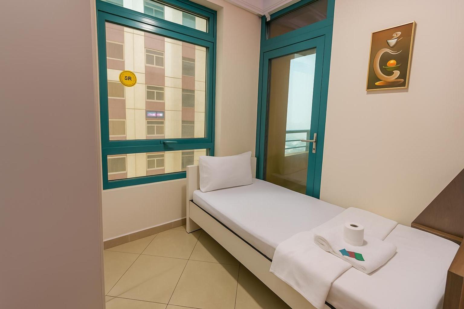 Nice Single Rooms For "Girls" Only In Dubai, Marina Exterior foto